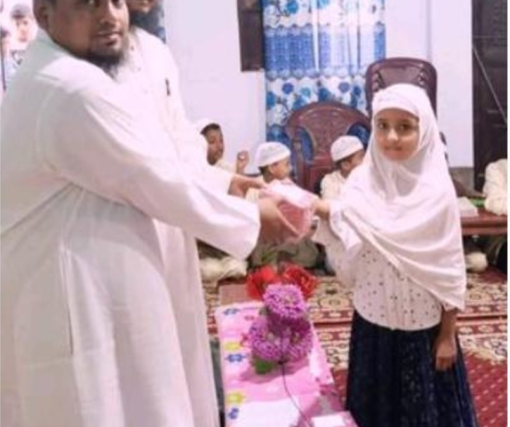 সাত বছরের মাইদা সাত মাসে কোরআনে হাফেজা