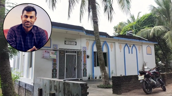 নিজ খরচে দৃষ্টিনন্দন মসজিদ নির্মাণ করলেন তামিম ইকবাল
