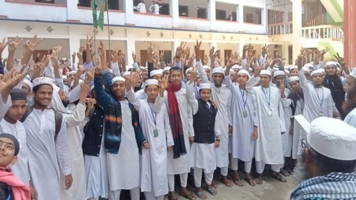 পাসের হারে এগিয়ে মাদরাসা বোর্ড