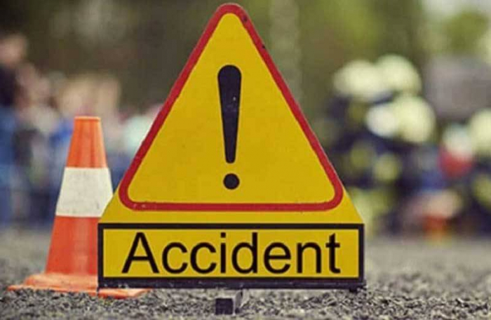 সিলেটে যাত্রীবাহী বাস ও প্রাইভেটকারের মুখোমুখি সংঘর্ষ
