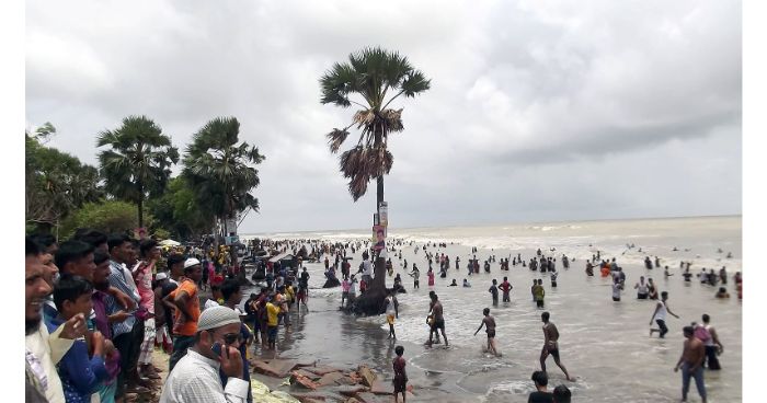 কুয়াকাটায় পর্যটক আগমনে নিষেধাজ্ঞা, হোটেল বন্ধ