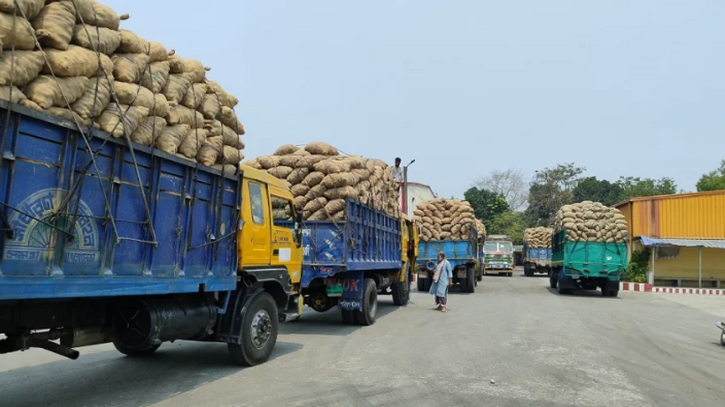 নেপালে আরও ২৭৩ মেট্রিক টন আলু রপ্তানি, কৃষক ও অর্থনীতিতে আশার আলো