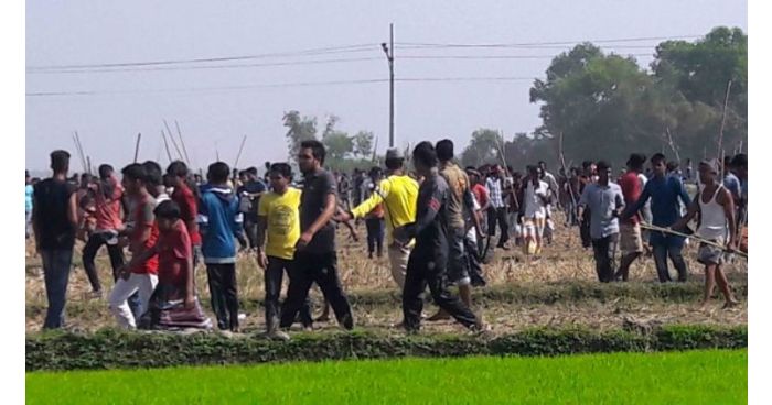 ফুটবল খেলা নিয়ে ফেসবুকে মন্তব্য করায় ভয়াবহ সংঘর্ষ, আহত ১০