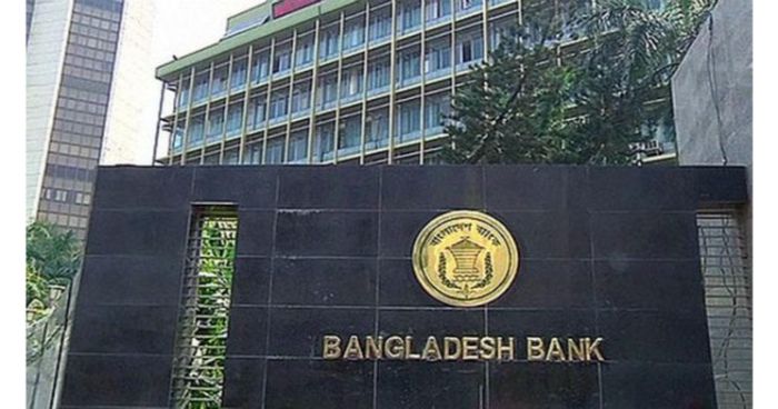 ব্যাংকের সঙ্গে মোবাইল ব্যাংকিং লেনদেনের সিদ্ধান্ত আপতত স্থগিত