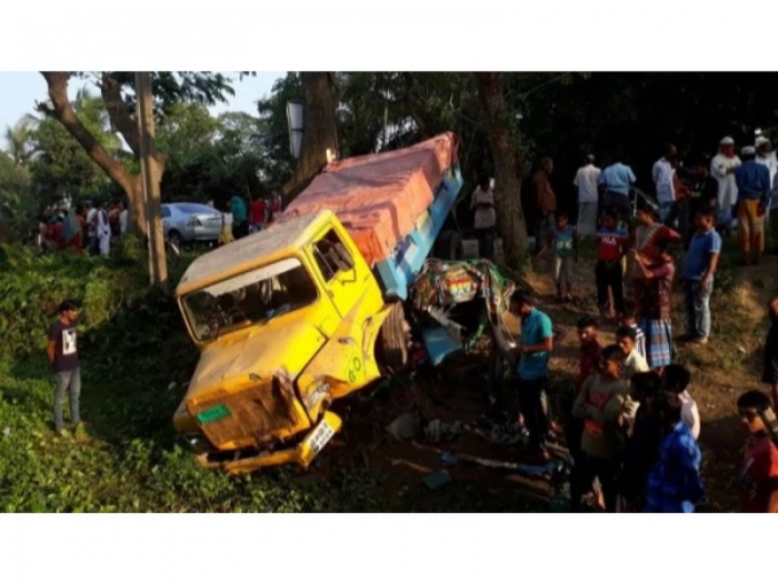 ব্রাহ্মণবাড়িয়ায় ত্রিমুখী সংঘর্ষে নিহত বেড়ে ৪
