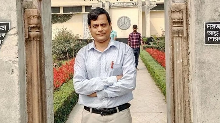 বেরোবি শিক্ষক মাহমুদুল হক হত্যা মামলায় গ্রেপ্তার