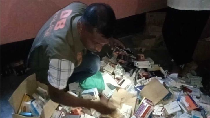 মতিঝিল বিভাগ থেকে নকল ওষুধসহ ব্যবসায়ী আটক