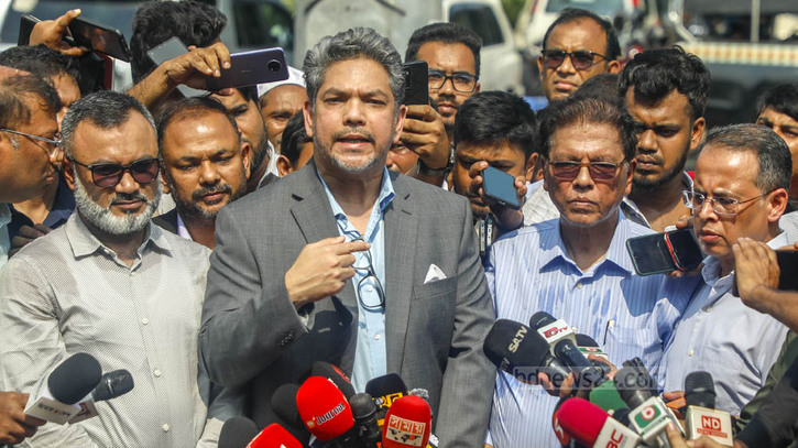 বিমানবন্দরে আগুন: বহু পোশাক ও কাঁচামাল ধ্বংস হয়েছে, বলছে বিজিএমইএ
