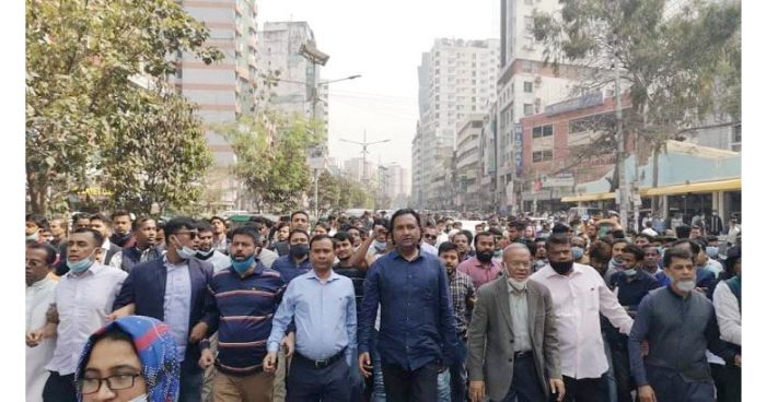 জিয়াউর রহমানের খেতাব বাতিলের প্রতিবাদে বিএনপির বিক্ষোভ