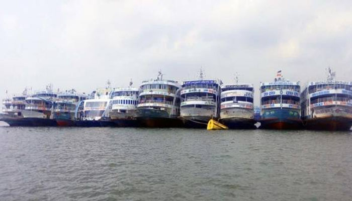 ঘূর্ণিঝড় ‘যশ’র কারণে সারাদেশে সবধরনের নৌযান চলাচল বন্ধ ঘোষণা