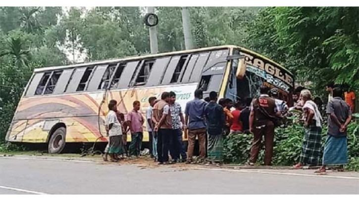 টাঙ্গাইলে বাসে ডাকাতি ও ধর্ষণ: মূলহোতাসহ গ্রেফতার ১০