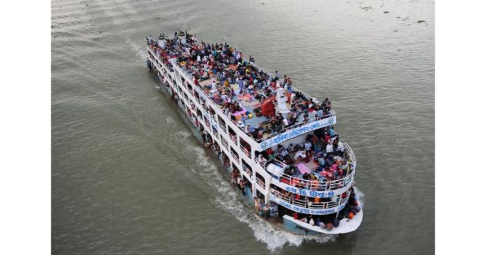 লঞ্চে মোটরসাইকেল বহন নিষিদ্ধ
