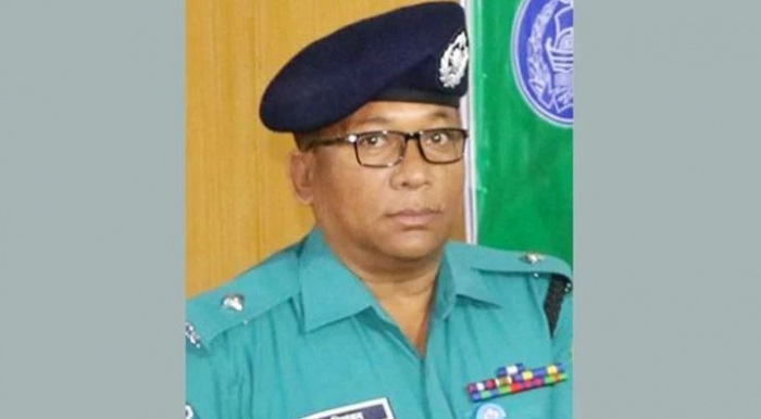 ওসির বিরুদ্ধে "সোনার বার" লুট করার অভিযোগ
