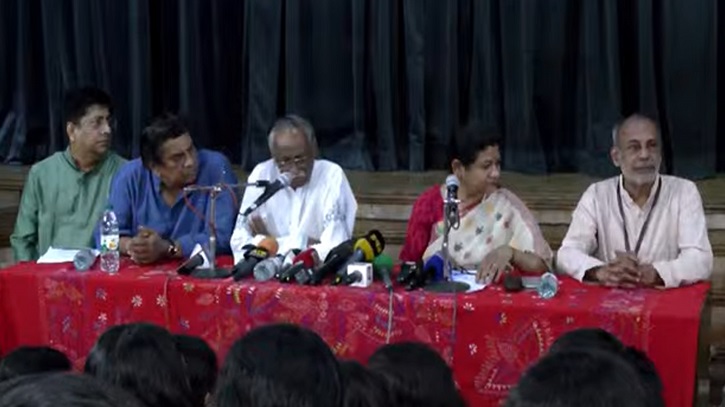 ‘আলোয় আলোয় মুক্তির’ সন্ধানে বর্ষবরণ করবে ছায়ানট