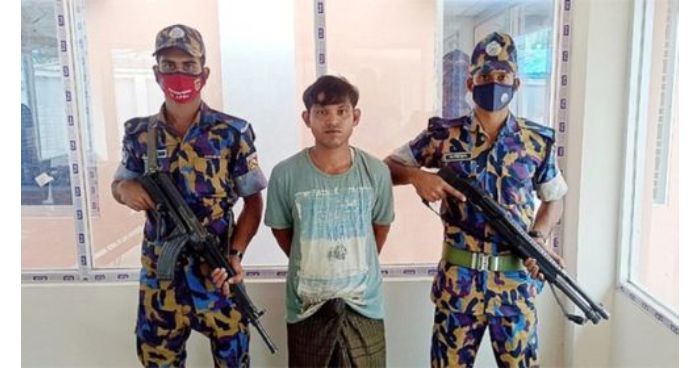 রোহিঙ্গা ক্যাম্প থেকে আরসা’র নেতা আটক