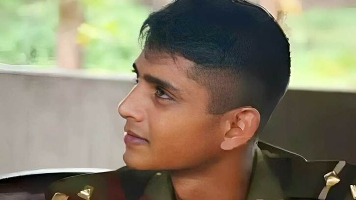 কক্সবাজারে ডাকাতি প্রতিরোধ অভিযানে তরুণ সেনা কর্মকর্তা নিহত
