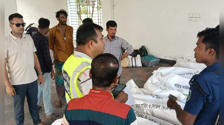 দাউদকান্দিতে নিহত ৭ জন দিনমজুর, ‘হেল্পার ছিলেন চালকের আসনে’
