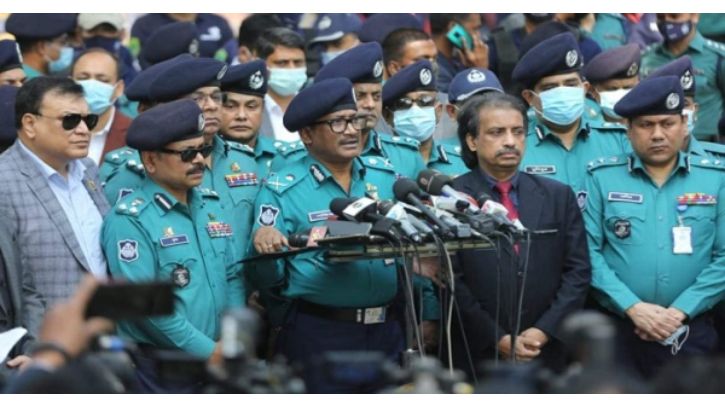 ২১ ফেব্রুয়ারি শহীদ মিনারে থাকবে ৬ স্তরের নিরাপত্তা: ডিএমপি কমিশনার