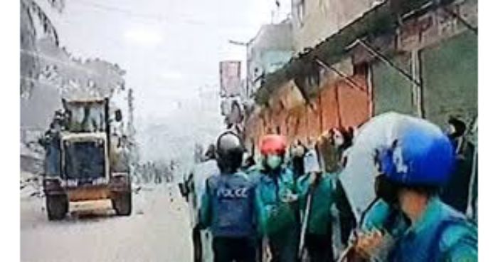 মিরপুরে উচ্ছেদ অভিযানে দখলদারদের হামলা