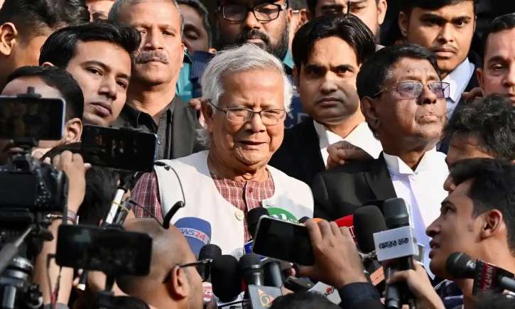 মুহাম্মদ ইউনূসের ছয় মাসের কারাদণ্ড ও জরিমানা