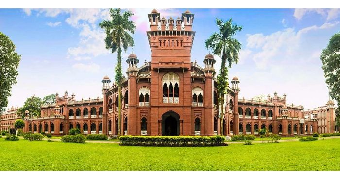 ১ জুলাই থেকে সশরীরে পরীক্ষা নেয়ার সিদ্ধান্ত নিয়েছে ঢাবি