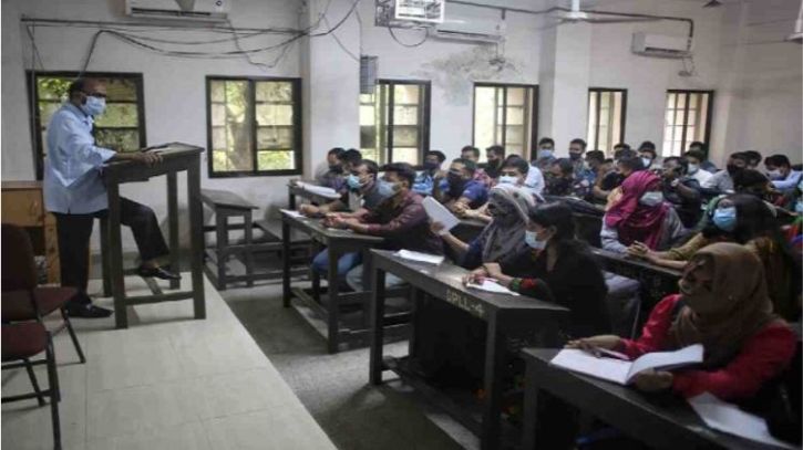 আজ থেকে  শাবিপ্রবিতে সশরীরে ক্লাস শুরু