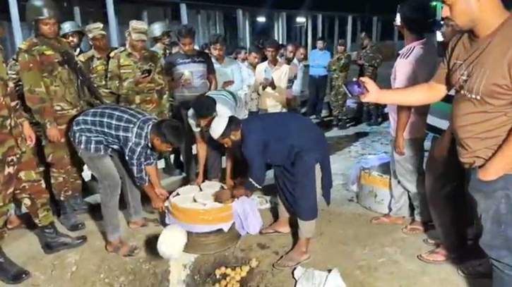 আলুর হিমাগারে দই-মিষ্টি মজুত, দুই লাখ টাকা জরিমানা