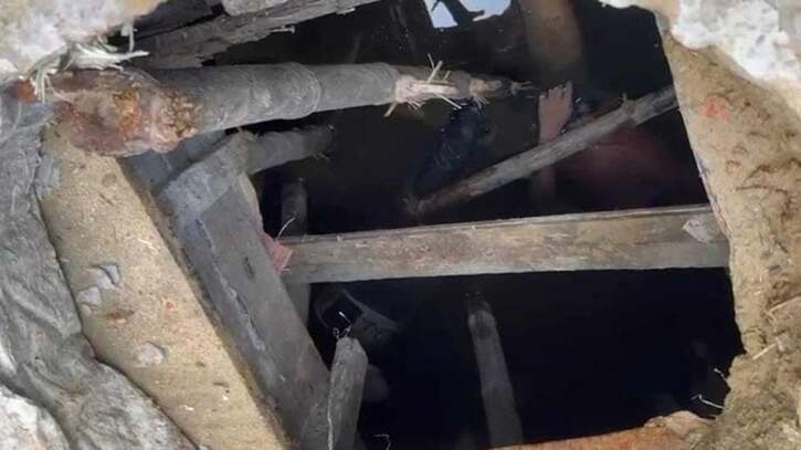 ফেনীতে বিষাক্ত গ্যাসে দুই শ্রমিকের মৃত্যু