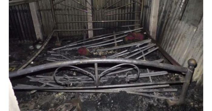 আশুলিয়ায়  আগুনে পুড়ে ৩ বছরের শিশুর মৃত্যু