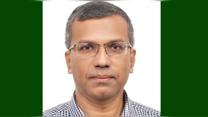 পোশাক ব্যবসায়ী থেকে গভর্নর মোস্তাকুর রহমান