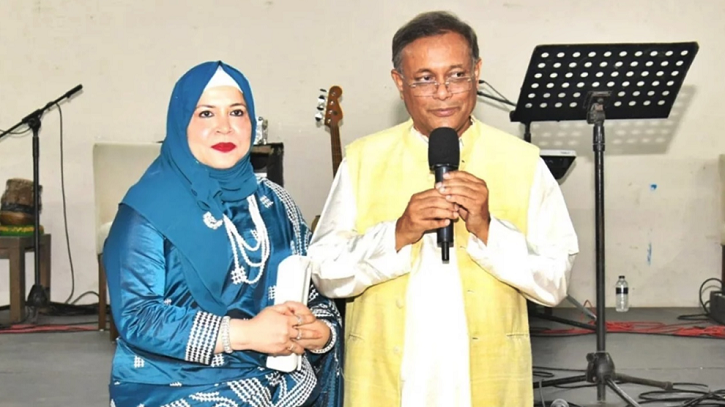 সাবেক মন্ত্রী ও তার স্ত্রীর ৬৫ ব্যাংক হিসাবে ৭২২ কোটি টাকা লেনদেন