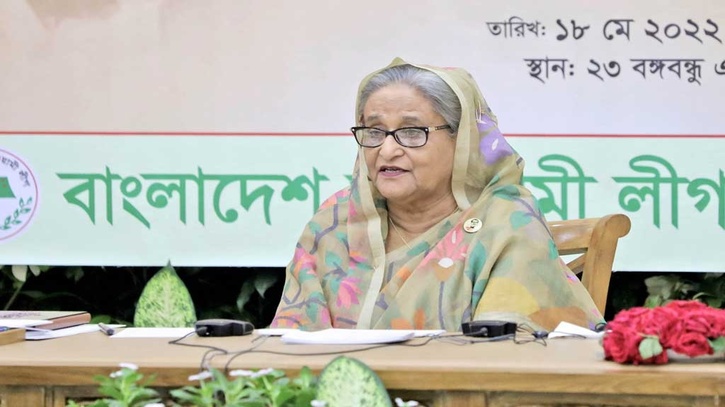খালেদা-ইউনূসকে পদ্মায় চুবানোবক্তব্য:হাসিনার বিরুদ্ধে মামলার আবেদন