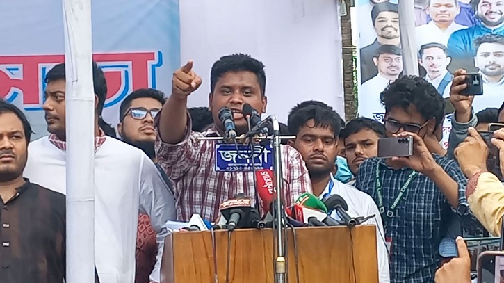 “অলিগার্কদের ঢাল হয়ে উঠেছে কিছু মিডিয়া”—  হাসনাত