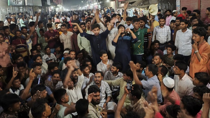 হান্নান মাসউদের পথসভায় বিএনপির হামলা, সড়কে অবস্থান কর্মসূচি