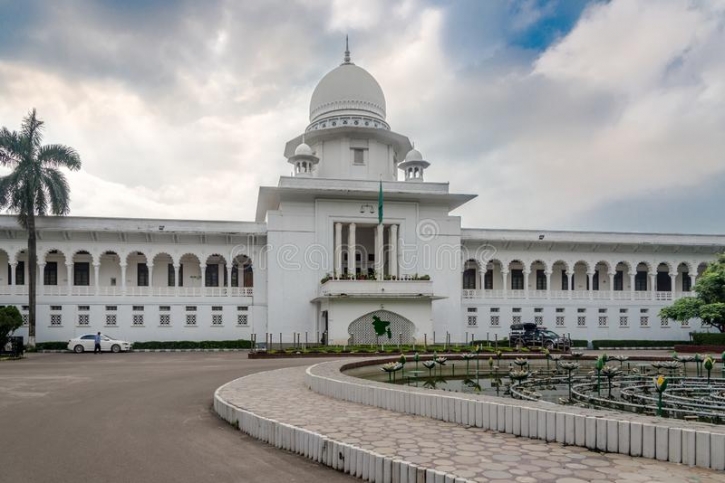রমজানে সব শিক্ষা প্রতিষ্ঠান বন্ধ চেয়ে হাইকোর্টে রিট