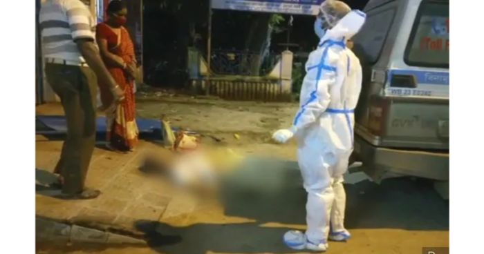 হাসপাতাল  বেড না পেয়ে অ্যাম্বুলেন্সে মৃত্যু