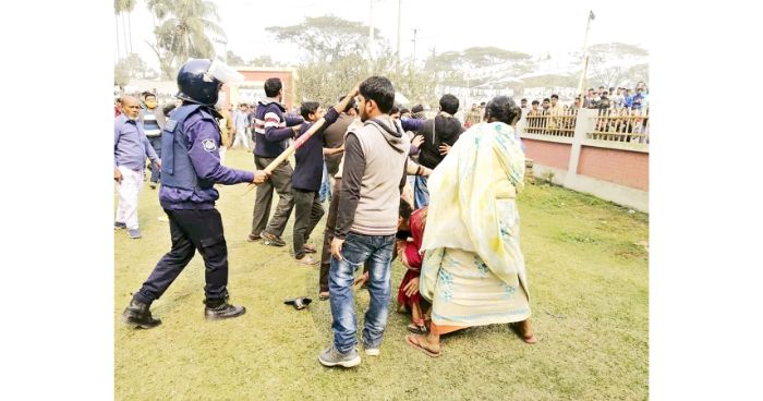 ফেনীর ছাগলনাইয়া পৌরসভায় ভোটগ্রহণে বিশৃঙ্খলা সৃষ্টির অভিযোগে আটক ৩