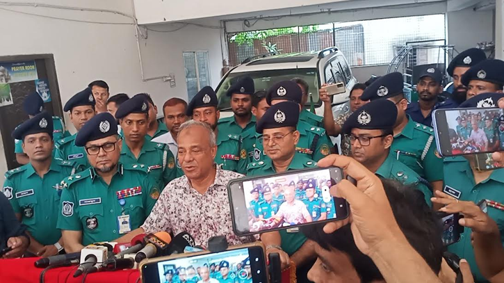 রিমান্ডে জিজ্ঞাসাবাদের জন্য হবে কাঁচের মতো স্বচ্ছ ঘর