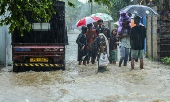 শ্রীলঙ্কায় বন্যা ও ভূমিধসে নিহত বেড়ে ১২৩
