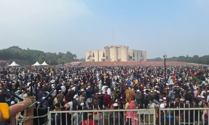 লাখো হৃদয়ের ভালোবাসায় চিরনিদ্রায় খালেদা জিয়া