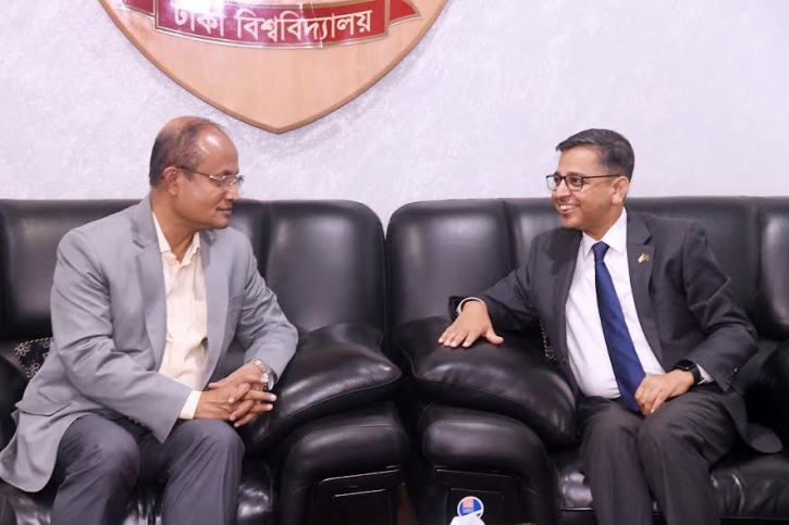 ঢাবি উপাচার্যের সঙ্গে ভারতীয় হাইকমিশনারের সৌজন্য সাক্ষাৎ