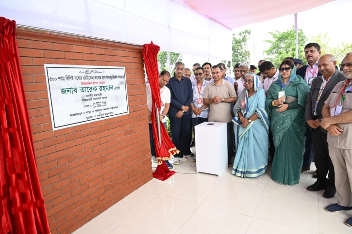 যশোর মেডিকেল কলেজ হাসপাতালের ভিত্তিপ্রস্তর উন্মোচন করলেন প্রধানমন