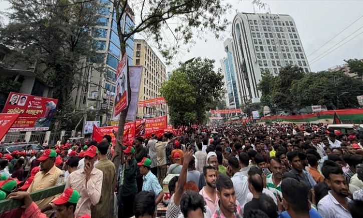 নয়াপল্টনে শ্রমিক দলের সমাবেশ শুরু, বক্তব্য দেবেন প্রধানমন্ত্রী