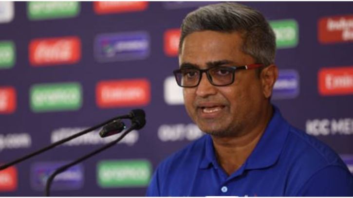 কানাডার কোচ হলেন দেসাই