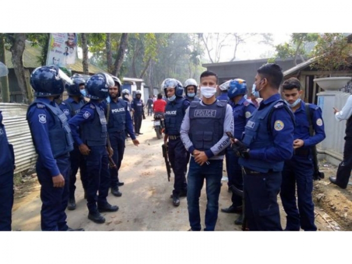ভাস্কর্য ভাঙার প্রতিবাদ বিক্ষোভে আ’লীগের দুই গ্রুপের সংঘর্ষ