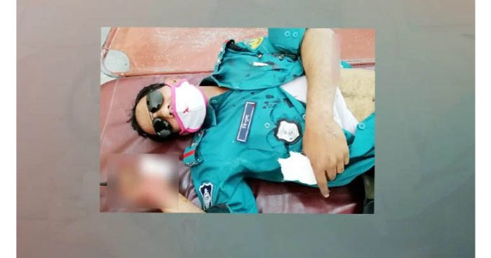 কাঠের চেলি দিয়ে পুলিশ সার্জেন্ট পেটানো সেই যুবক গ্রেফতার