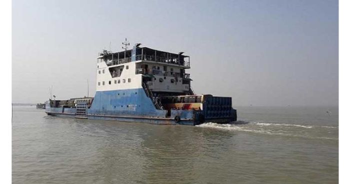 ১২ ঘণ্টা পর বাংলাবাজার-শিমুলিয়ায় ফেরি চলাচল স্বাভাবিক
