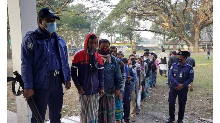 টাঙ্গাইল-৭ আসনের উপনির্বাচনে চলছে ভোট গ্রহণ