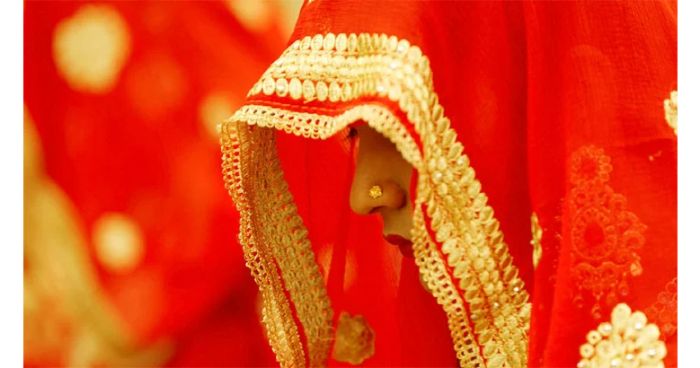 নিজ ঘরে নববধূর ঝুলন্ত লাশ