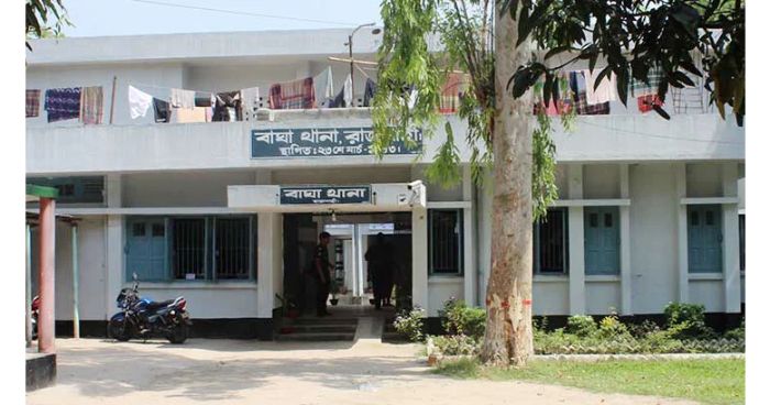 ভরণ-পোষণ আইনে ছেলের বিরুদ্ধে মায়ের মামলা
